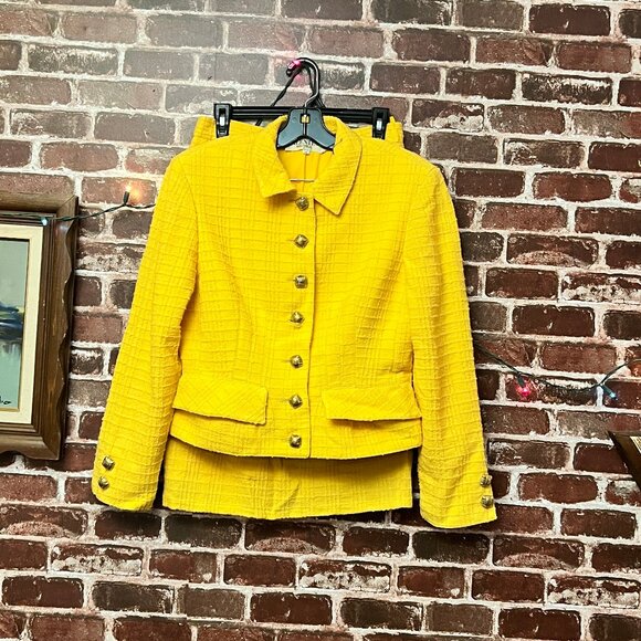Vintage Valentino Boutique Yellow Skirt Suit - Made in Italy - Picture 2 of 16